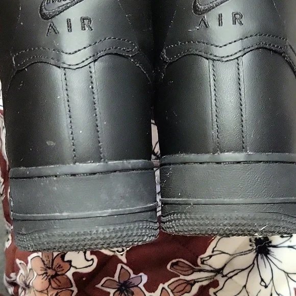 Nike Air force one all black - Picture 3 of 8